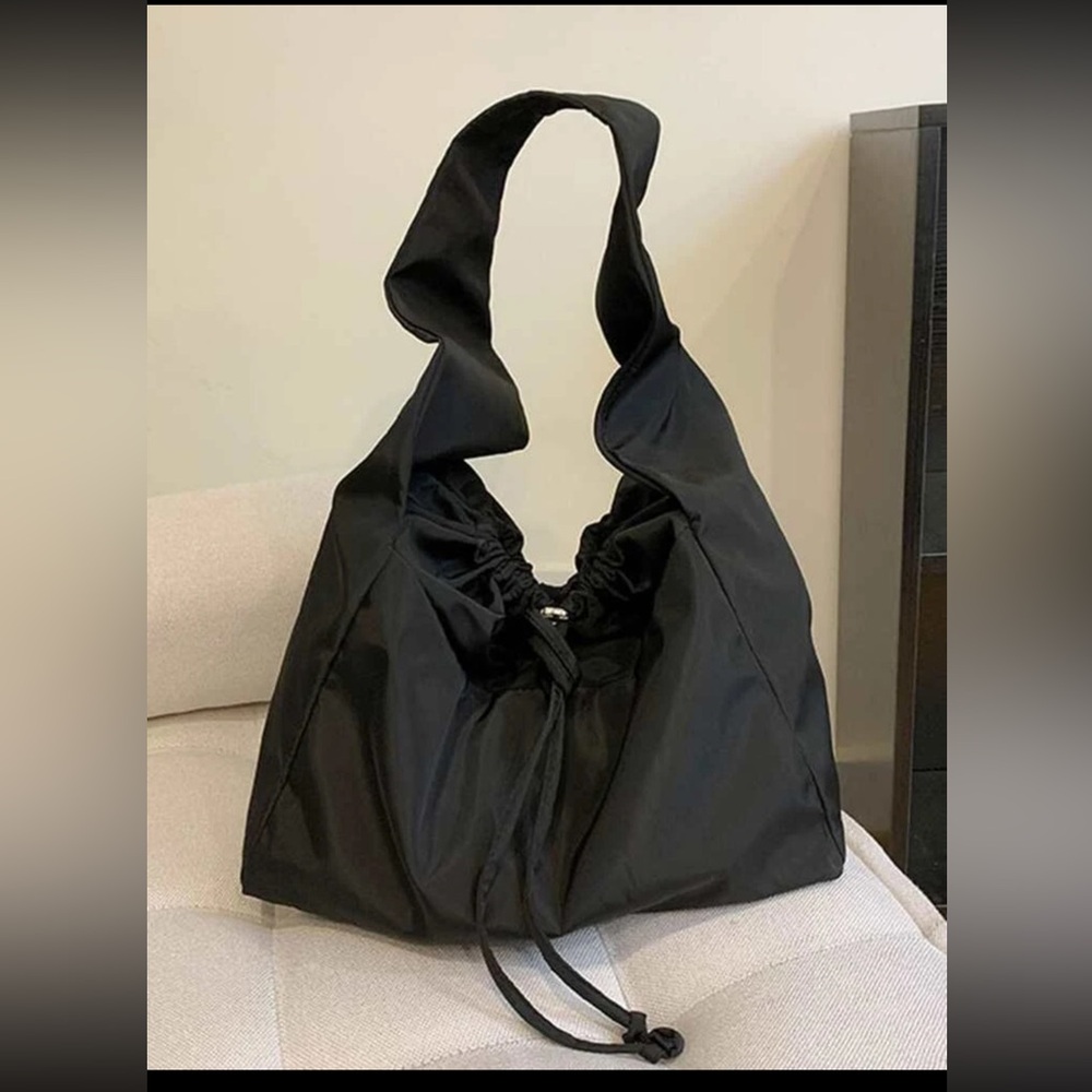 Elegant Black Women's Bag